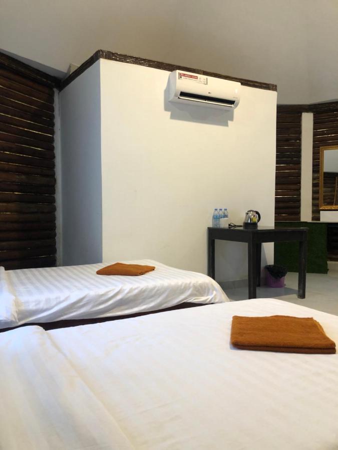 M'Pay Bay Guesthouse Koh Rong Sanloem Buitenkant foto