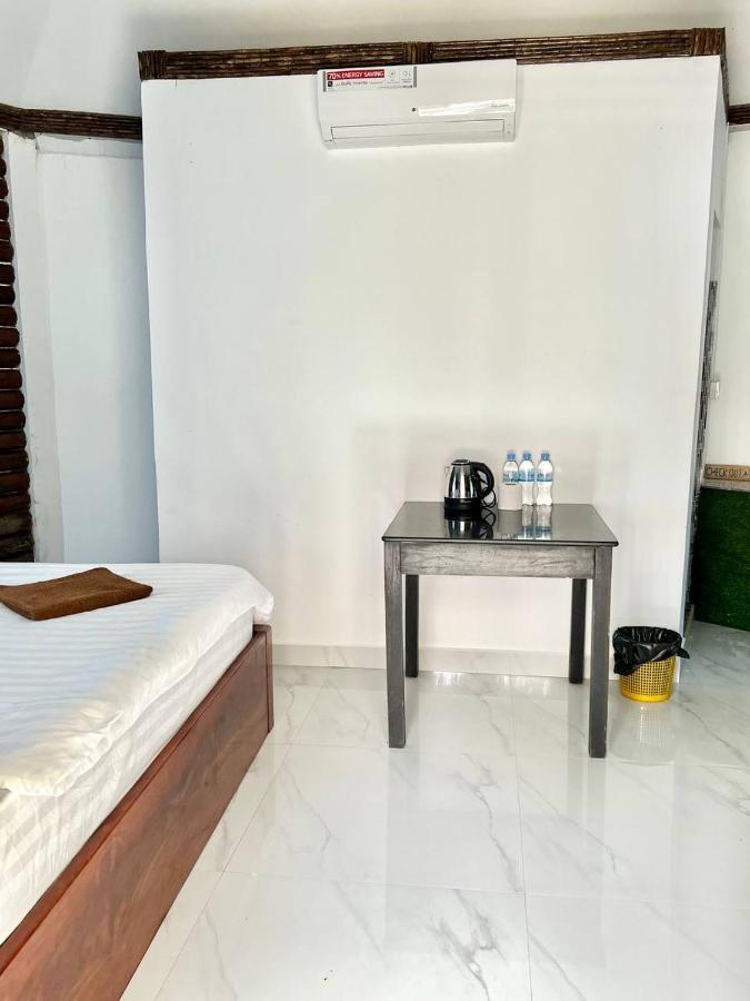 M'Pay Bay Guesthouse Koh Rong Sanloem Buitenkant foto