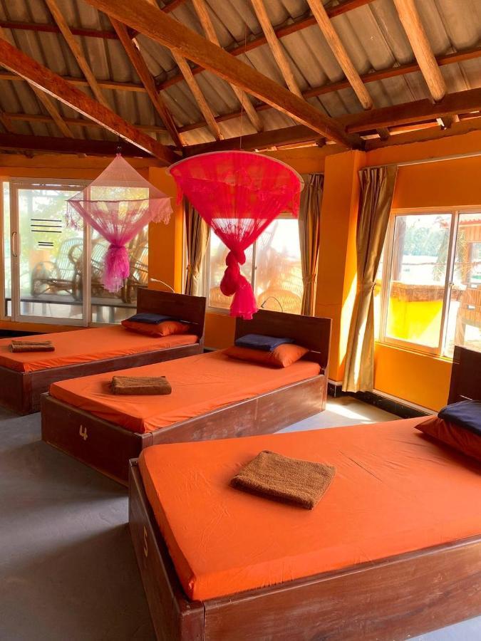 M'Pay Bay Guesthouse Koh Rong Sanloem Buitenkant foto