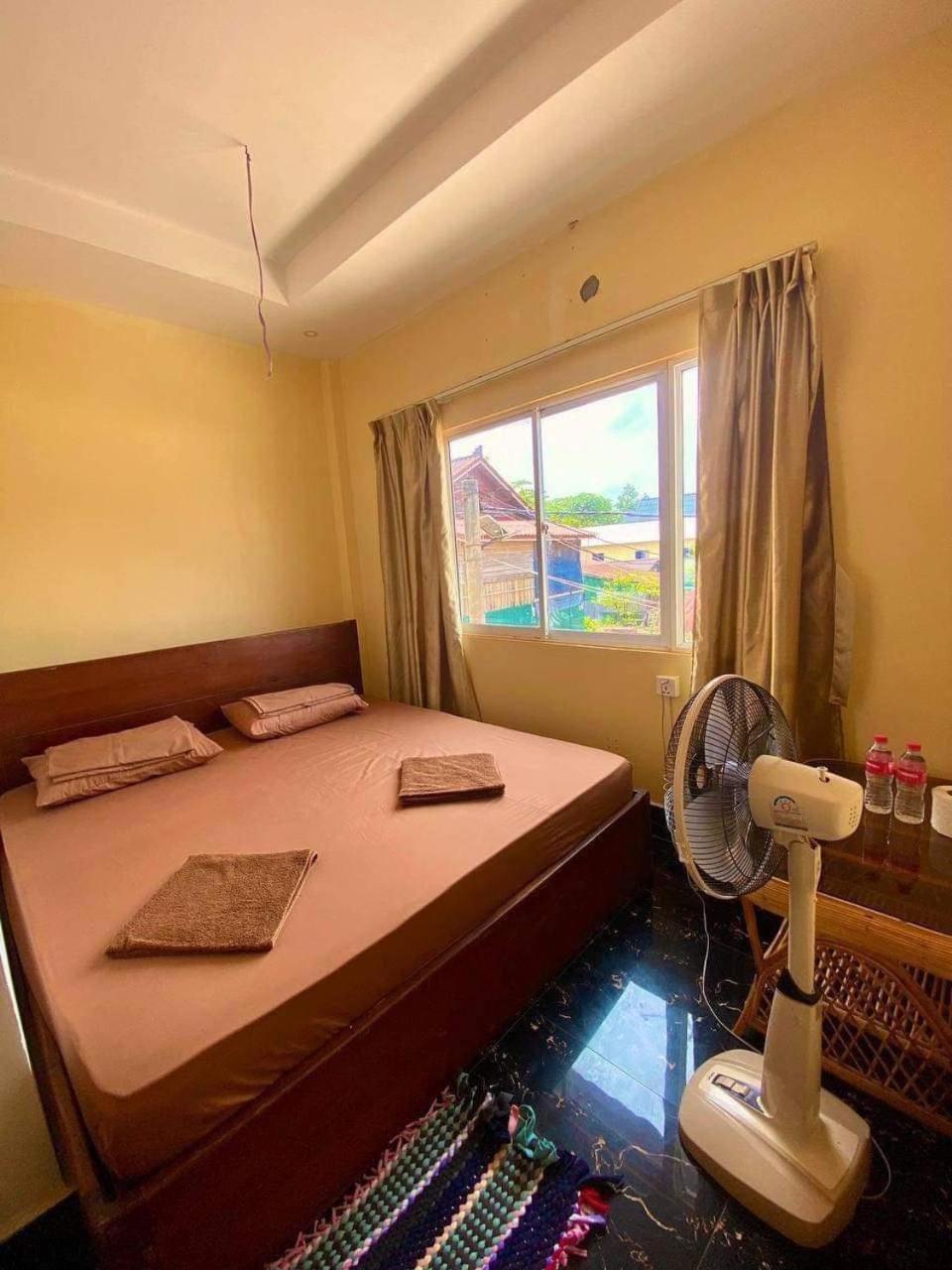 M'Pay Bay Guesthouse Koh Rong Sanloem Buitenkant foto